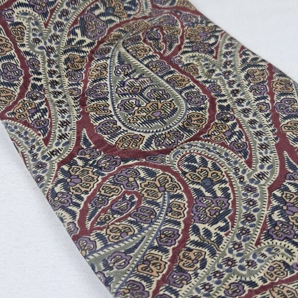 Villa Bugatti Men's Tie Paisley Pattern 100% Italian Silk Cream Red Blue - Picture 4 of 7